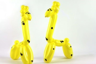 giraffe balloon sculpting
